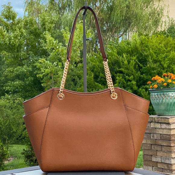 NWT Michael Kors Jet Set Chain Shoulder Tote - Picture 2 of 5